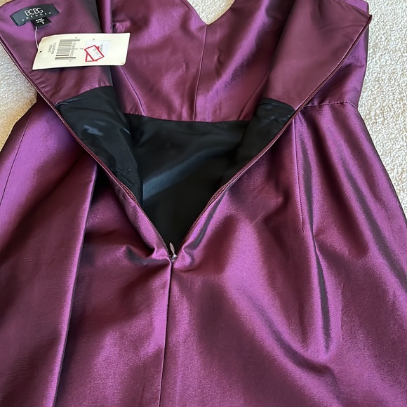 NWT BCBG Cocktail Dress. Magenta. Size 2 - Picture 10 of 11